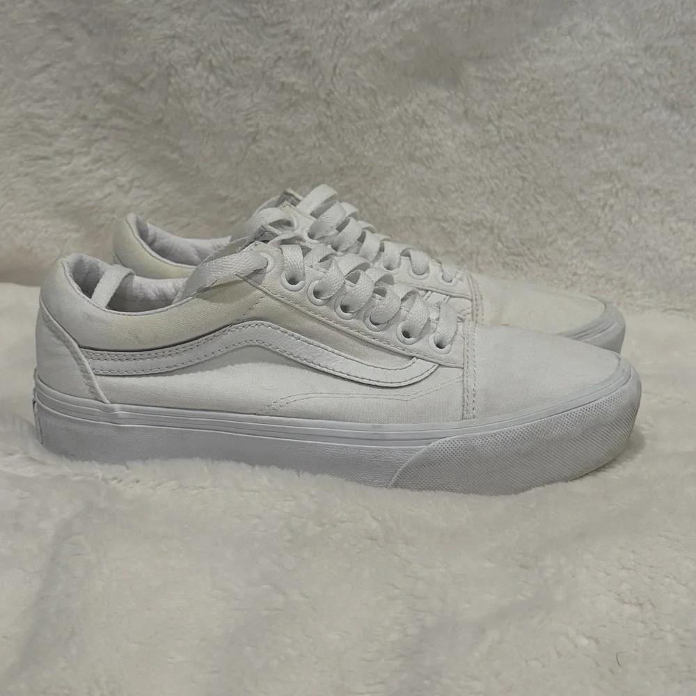Vans Old Skool Platform Sneakers Men 6.5  Women 8.5 White Skater Casual 721356